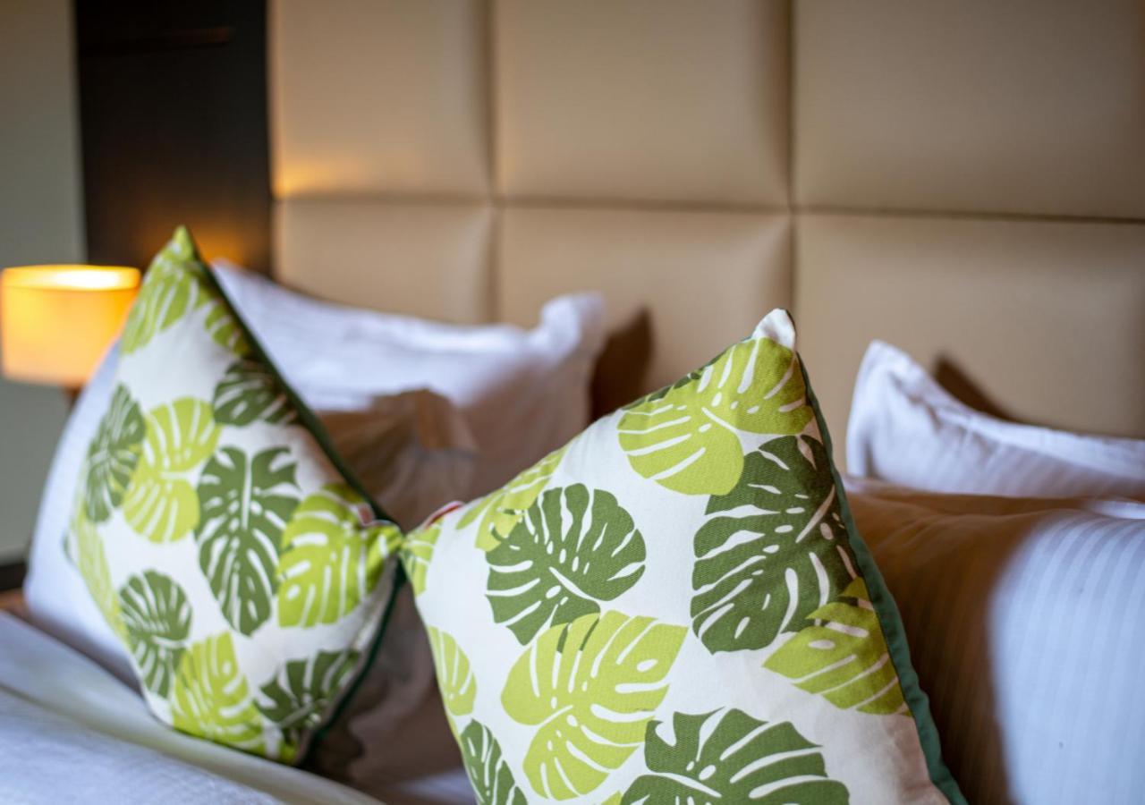 Lakowe Lakes Hotel, Golf And Country Estate By Newmark Lagos Eksteriør billede